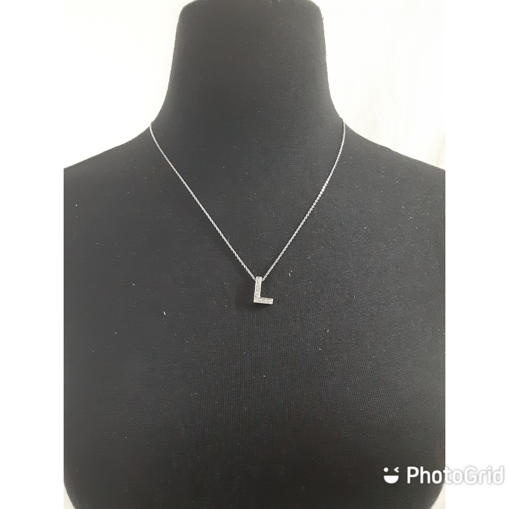 New York & Co. Pendant Necklace